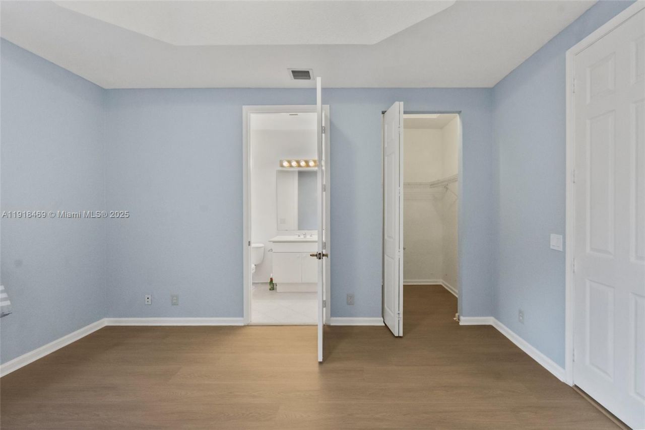 2649 Center Ct Dr, Unit 2-7, Weston, FL 33332 Photo