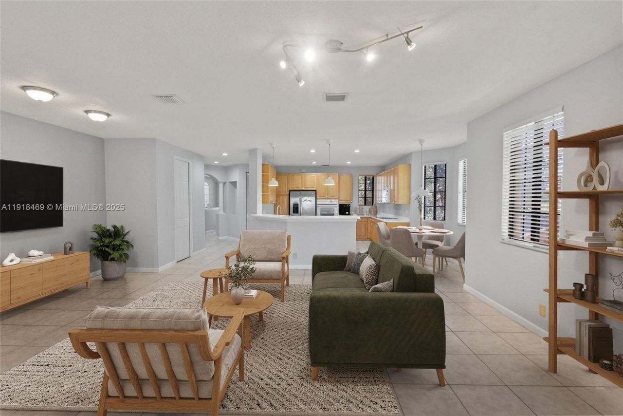 2649 Center Ct Dr, Unit 2-7, Weston, FL 33332 Photo