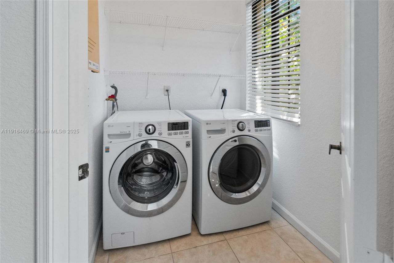 2649 Center Ct Dr, Unit 2-7, Weston, FL 33332 Photo