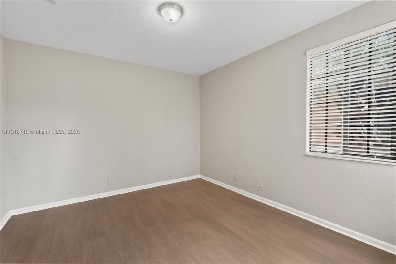 2649 Center Ct Dr, Unit 2-7, Weston, FL 33332 Photo