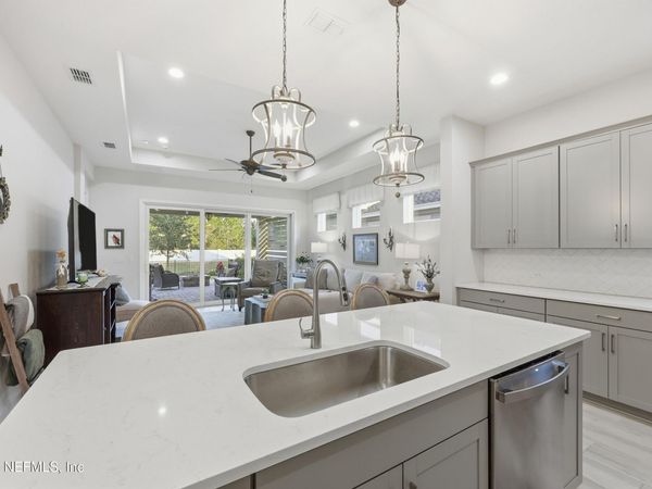 10339 INNOVATION Way, Jacksonville, FL 32256