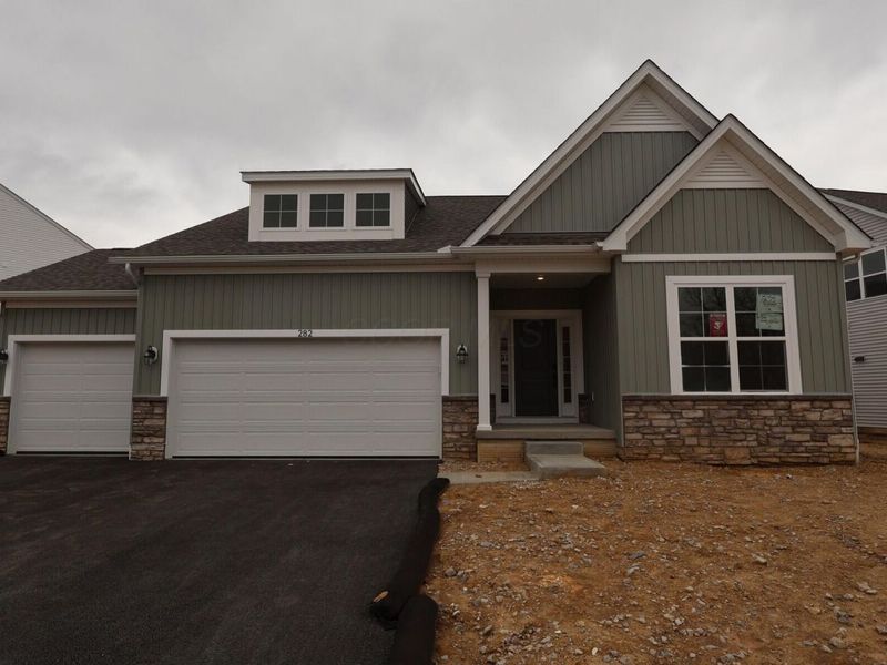 282 Olympic Loop, Commercial Point, OH 43116 Photo 1