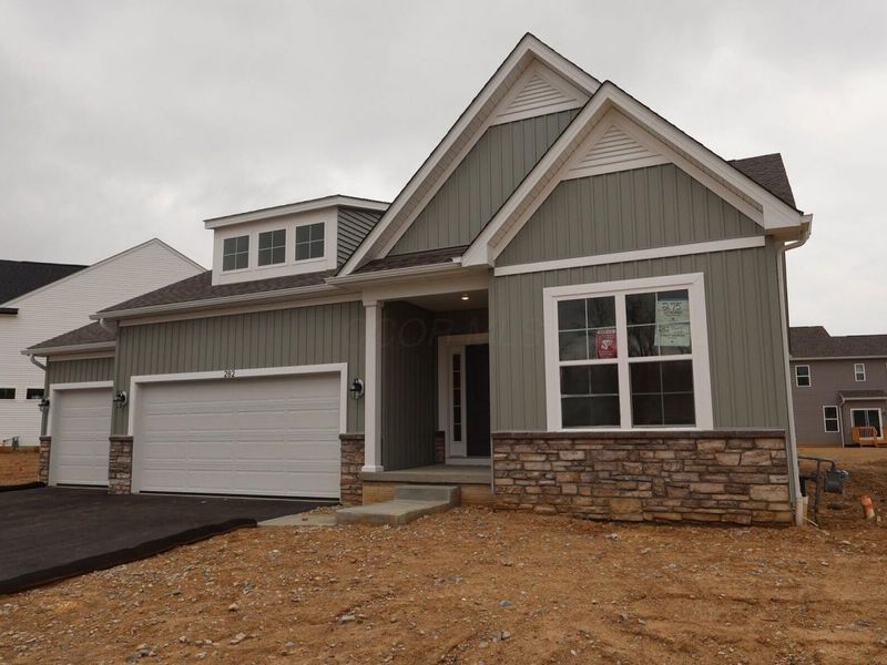 282 Olympic Loop, Commercial Point, OH 43116 Photo 2