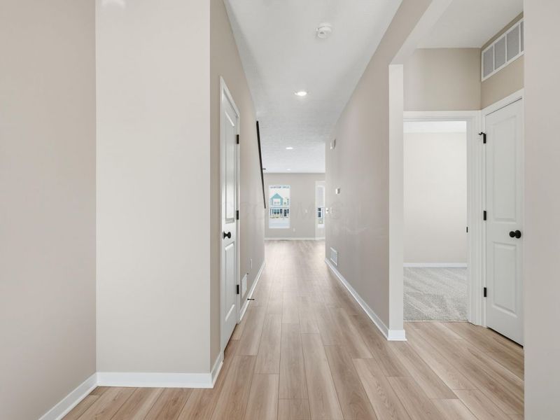 282 Olympic Loop, Commercial Point, OH 43116 Photo 3