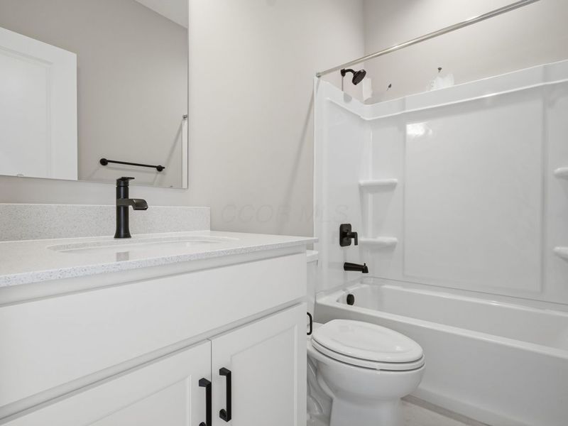 282 Olympic Loop, Commercial Point, OH 43116 Photo 7