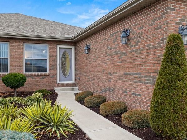 1129 Bogey Drive, Ontario, OH 44903