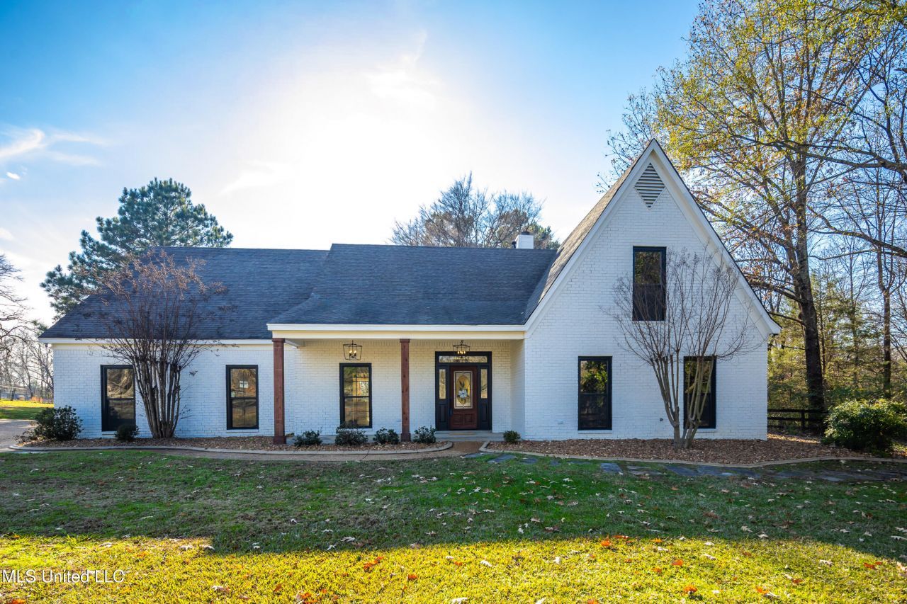 5155 Rolling Pine Circle Olive Branch, MS 38654