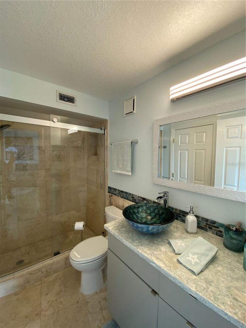 610 Island Way, Unit 608, Clearwater Beach, FL 33767 Photo