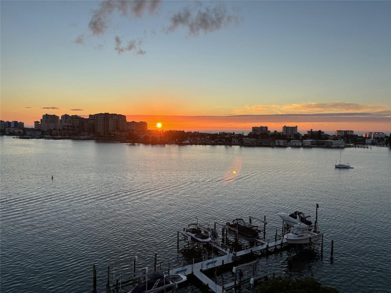 610 Island Way, Unit 608, Clearwater Beach, FL 33767 Photo