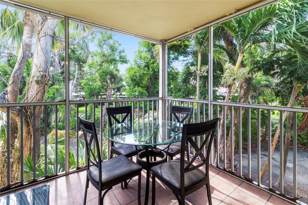 5310 Gulf Of Mexico Drive, Unit 16, Longboat Key, FL 34228 Photo