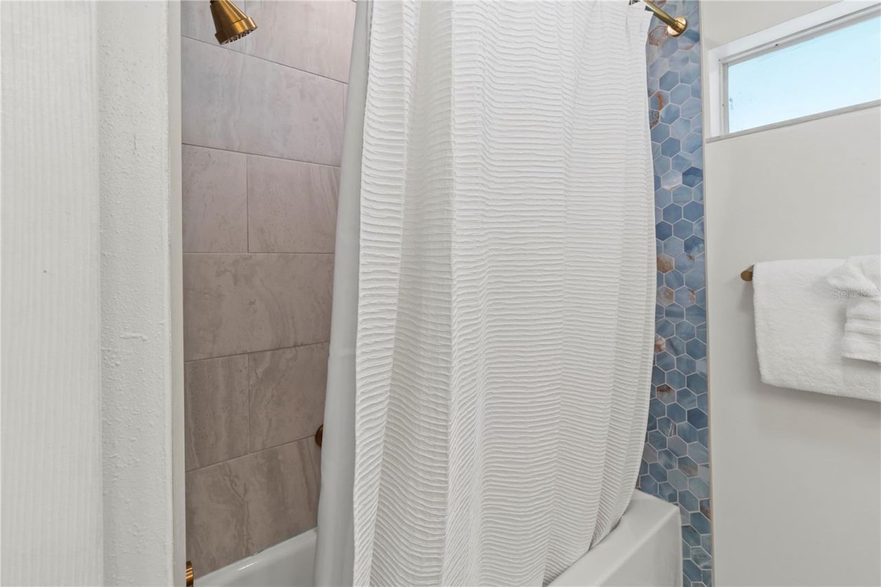 5310 Gulf Of Mexico Drive, Unit 16, Longboat Key, FL 34228 Photo