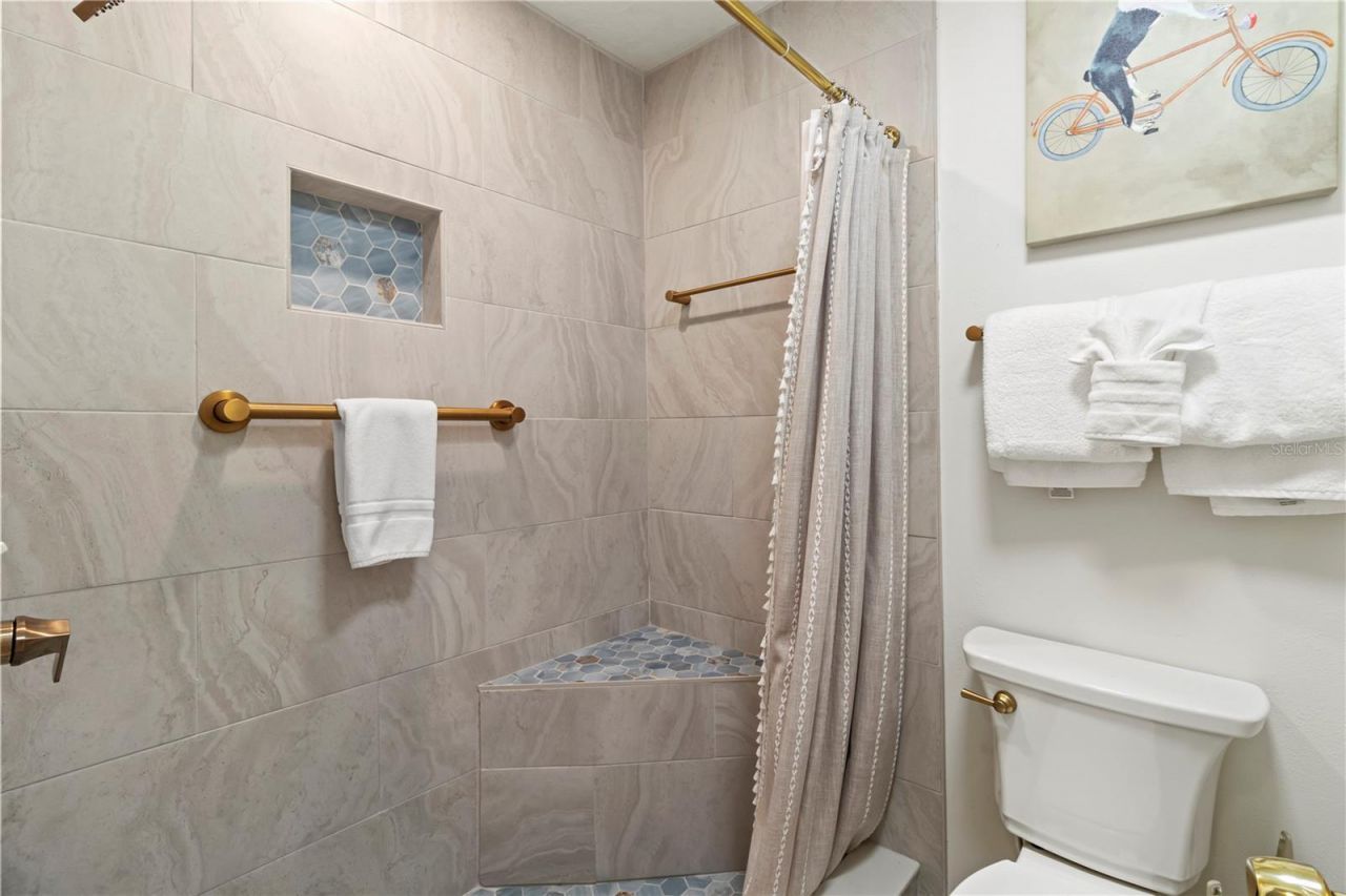 5310 Gulf Of Mexico Drive, Unit 16, Longboat Key, FL 34228 Photo