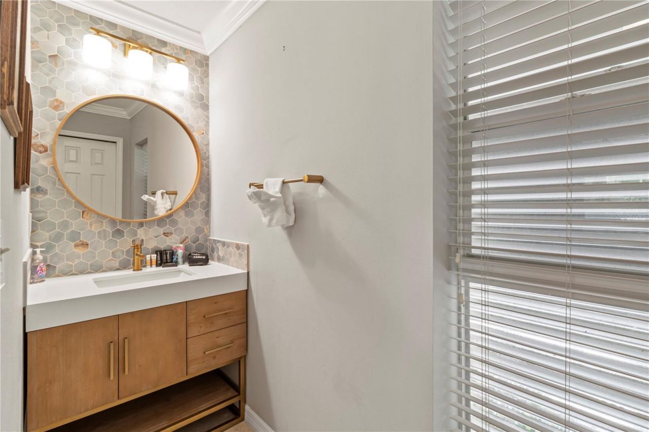 5310 Gulf Of Mexico Drive, Unit 16, Longboat Key, FL 34228 Photo