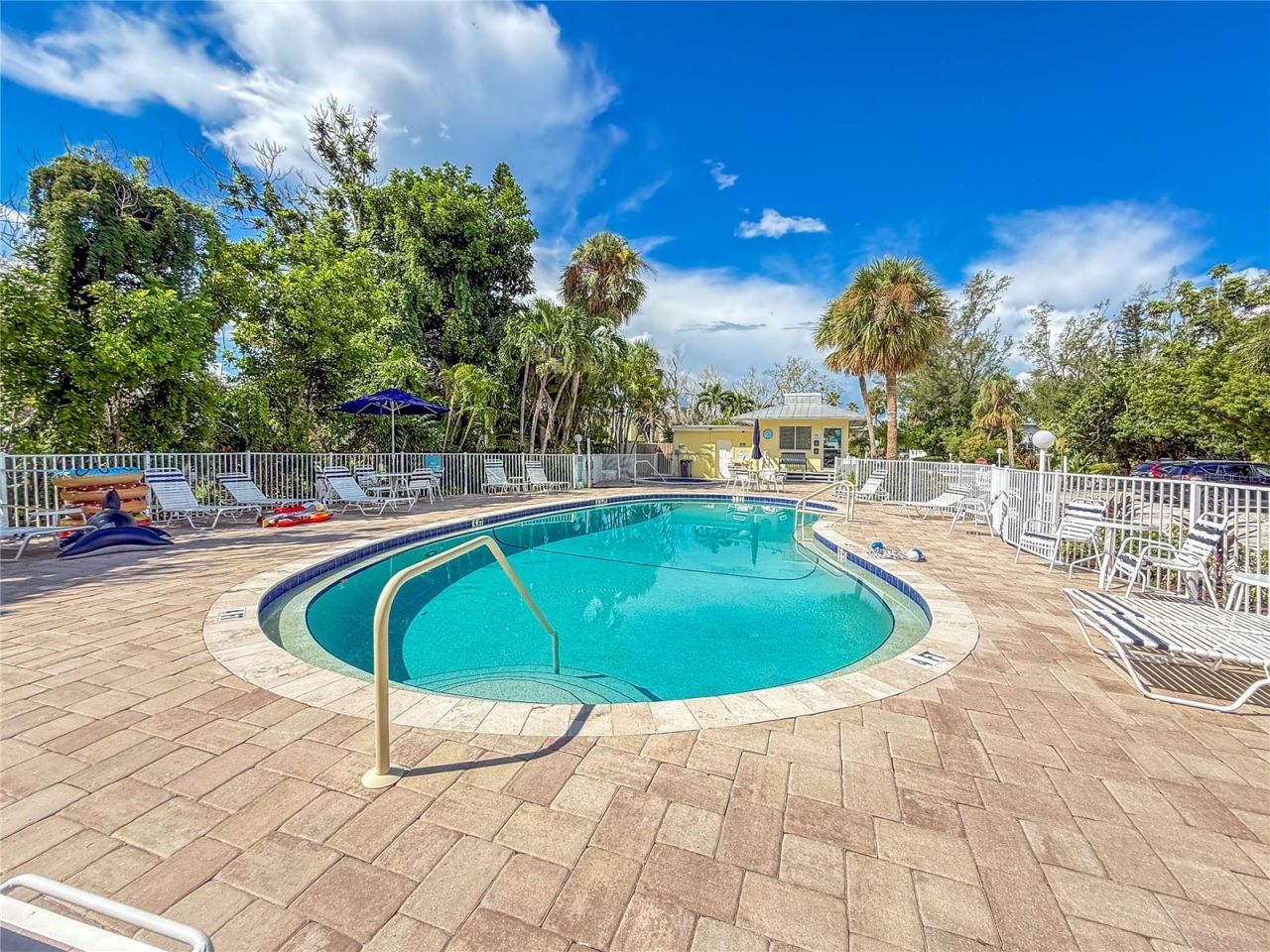 5310 Gulf Of Mexico Drive, Unit 16, Longboat Key, FL 34228 Photo