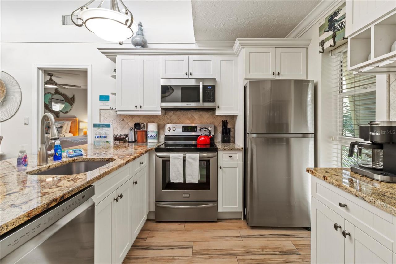 5310 Gulf Of Mexico Drive, Unit 16, Longboat Key, FL 34228 Photo