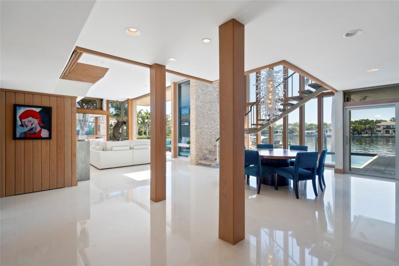 10 Brightwaters Circle Ne, Saint Petersburg, FL 33704 Photo