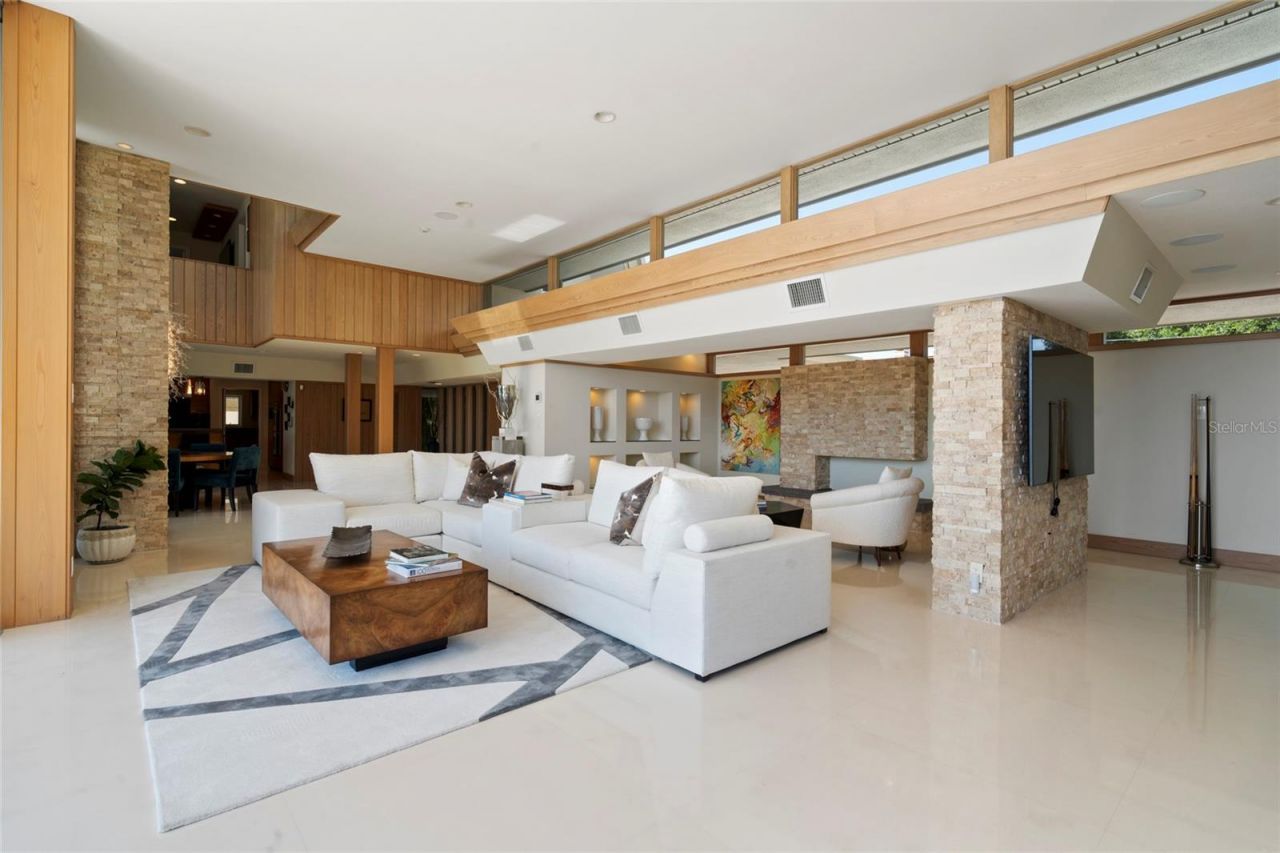 10 Brightwaters Circle Ne, Saint Petersburg, FL 33704 Photo