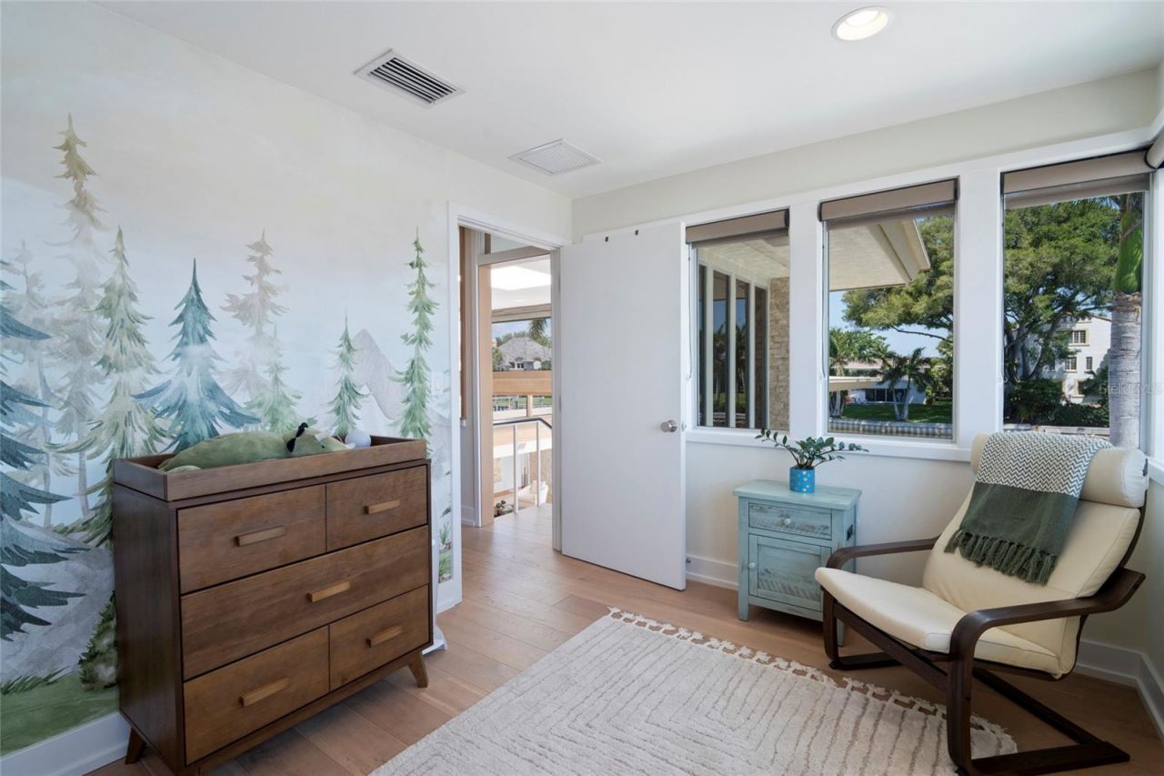 10 Brightwaters Circle Ne, Saint Petersburg, FL 33704 Photo