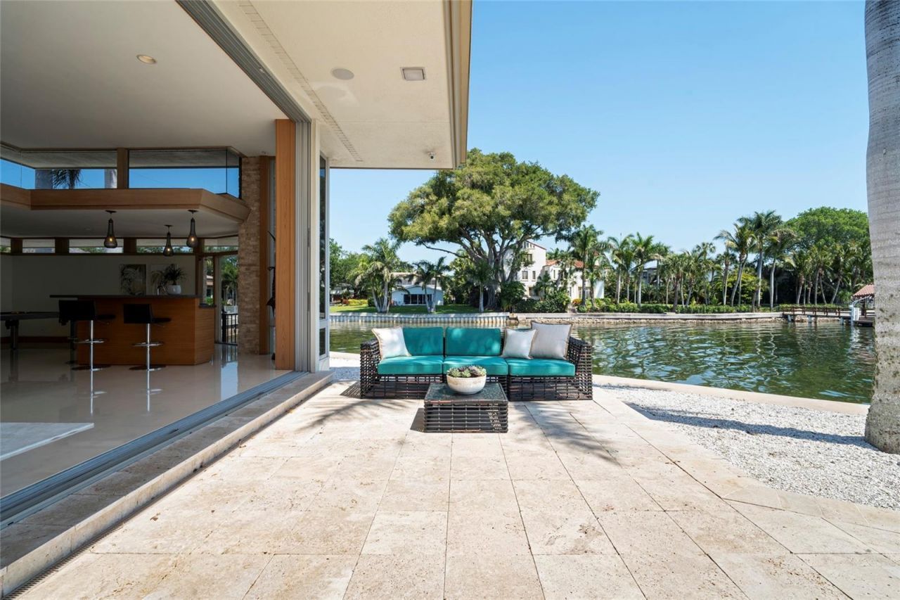 10 Brightwaters Circle Ne, Saint Petersburg, FL 33704 Photo