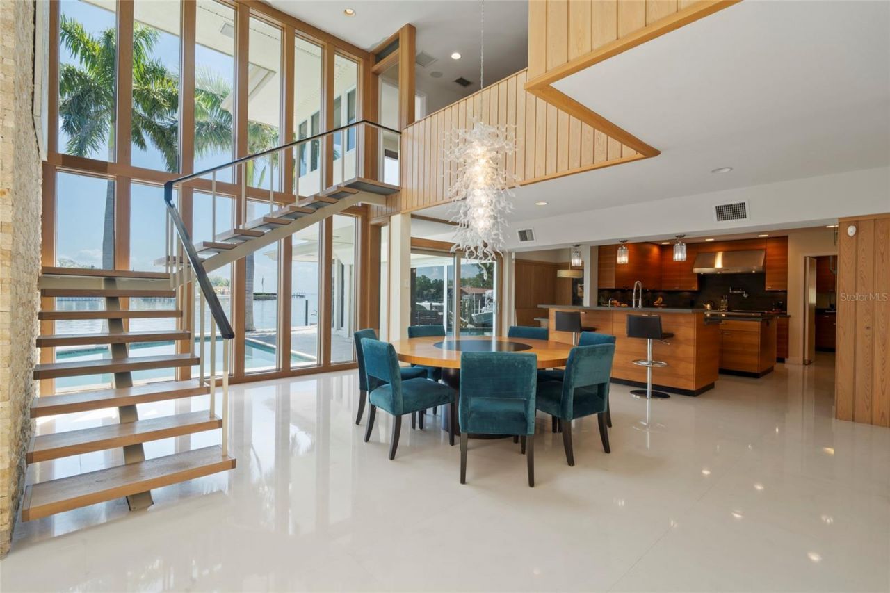 10 Brightwaters Circle Ne, Saint Petersburg, FL 33704 Photo