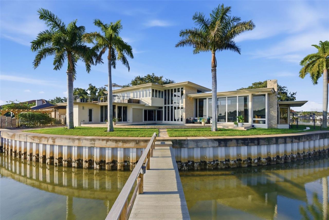 10 Brightwaters Circle Ne, Saint Petersburg, FL 33704 Photo