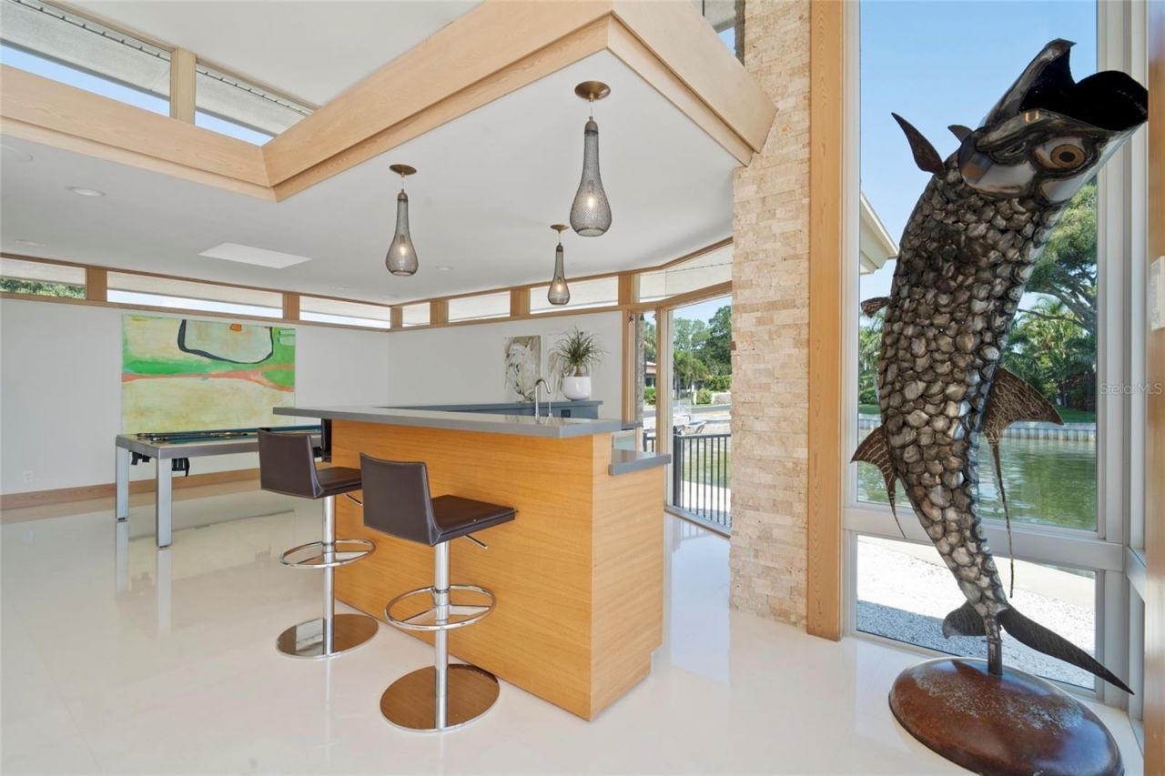 10 Brightwaters Circle Ne, Saint Petersburg, FL 33704 Photo