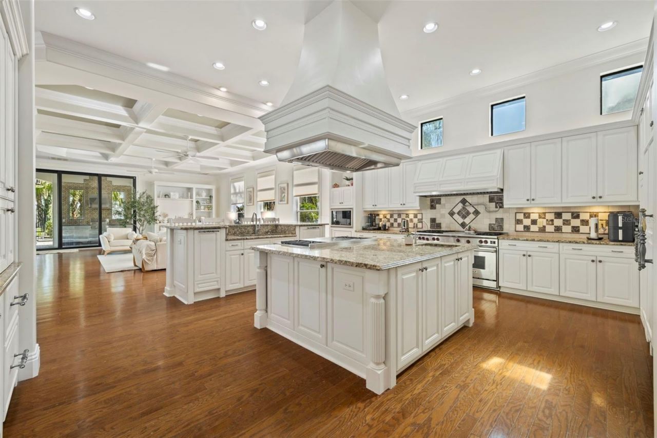 17301 Ladera Estates Boulevard, Lutz, FL 33548 Photo