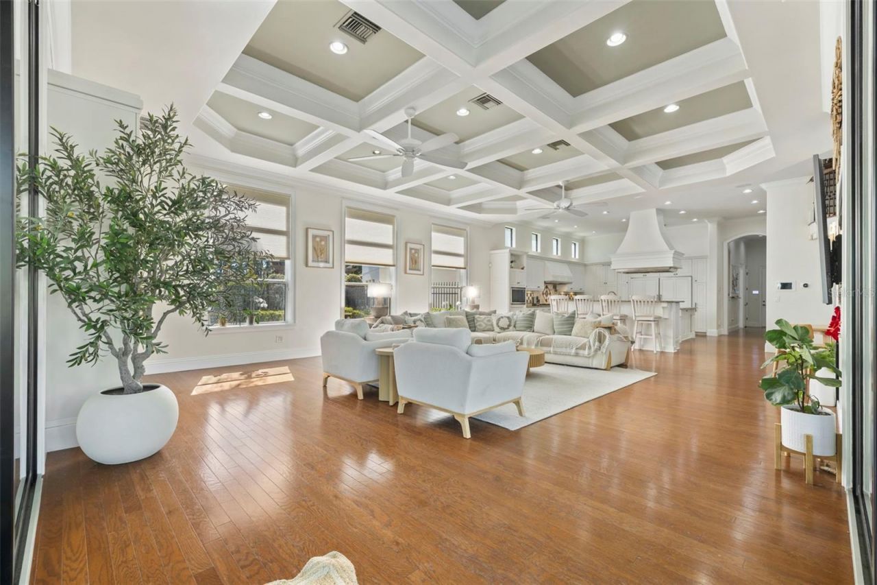 17301 Ladera Estates Boulevard, Lutz, FL 33548 Photo