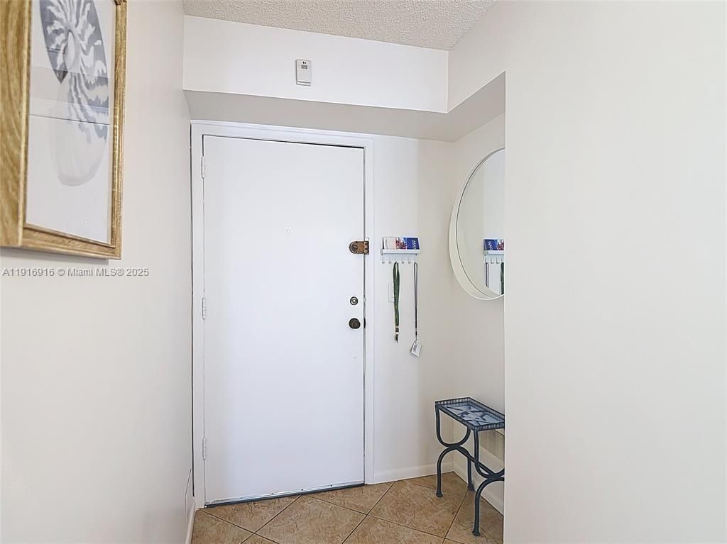 201 178th Dr, Unit 315, Sunny Isles Beach, FL 33160 Photo