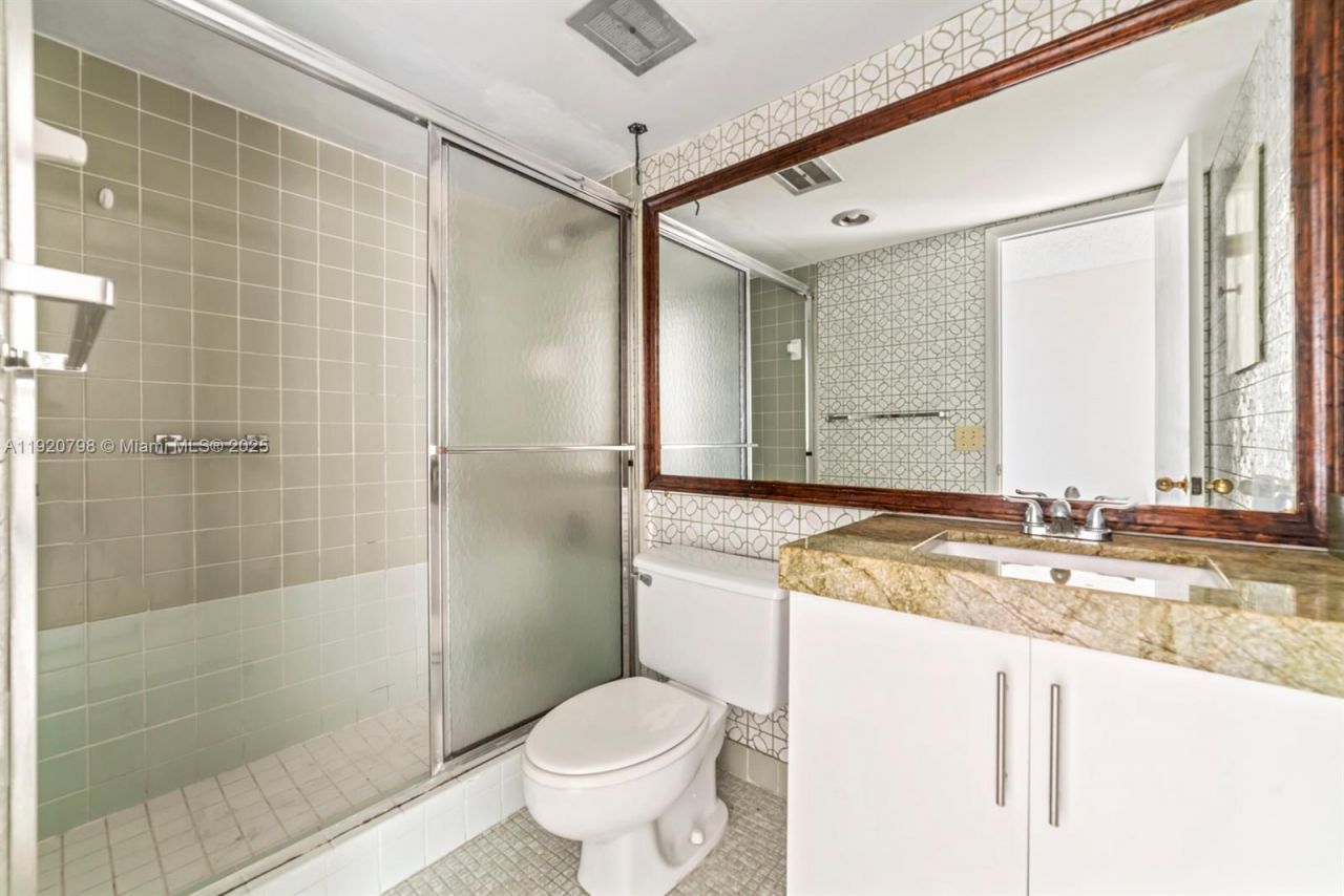 2311 S Cypress Bend Dr, Unit 217A, Pompano Beach, FL 33069 Photo