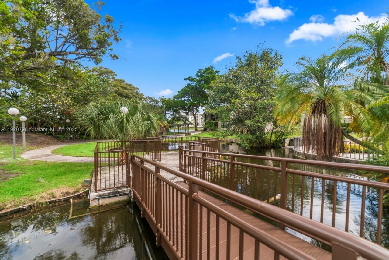 2311 S Cypress Bend Dr, Unit 217A, Pompano Beach, FL 33069 Photo