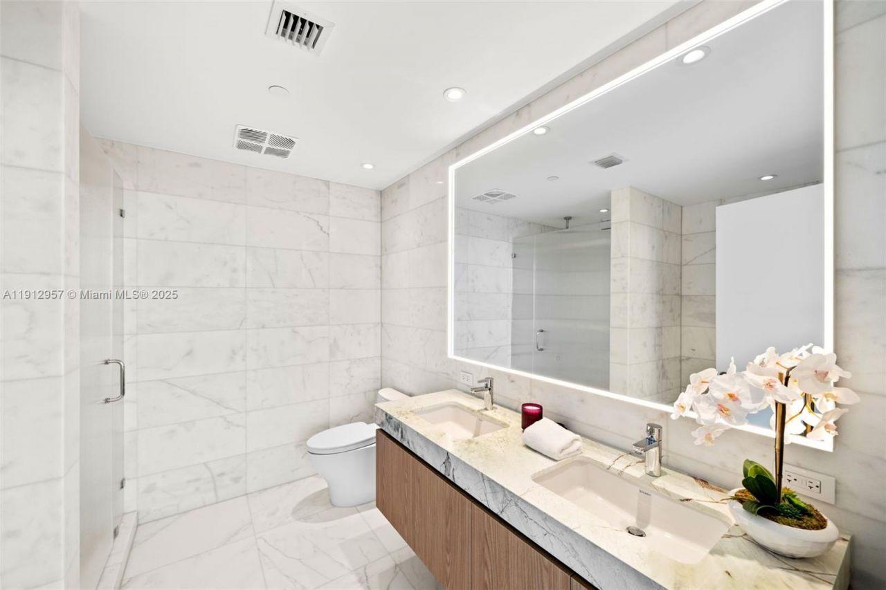 500 Alton Rd, Unit 2303, Miami Beach, FL 33139 Photo