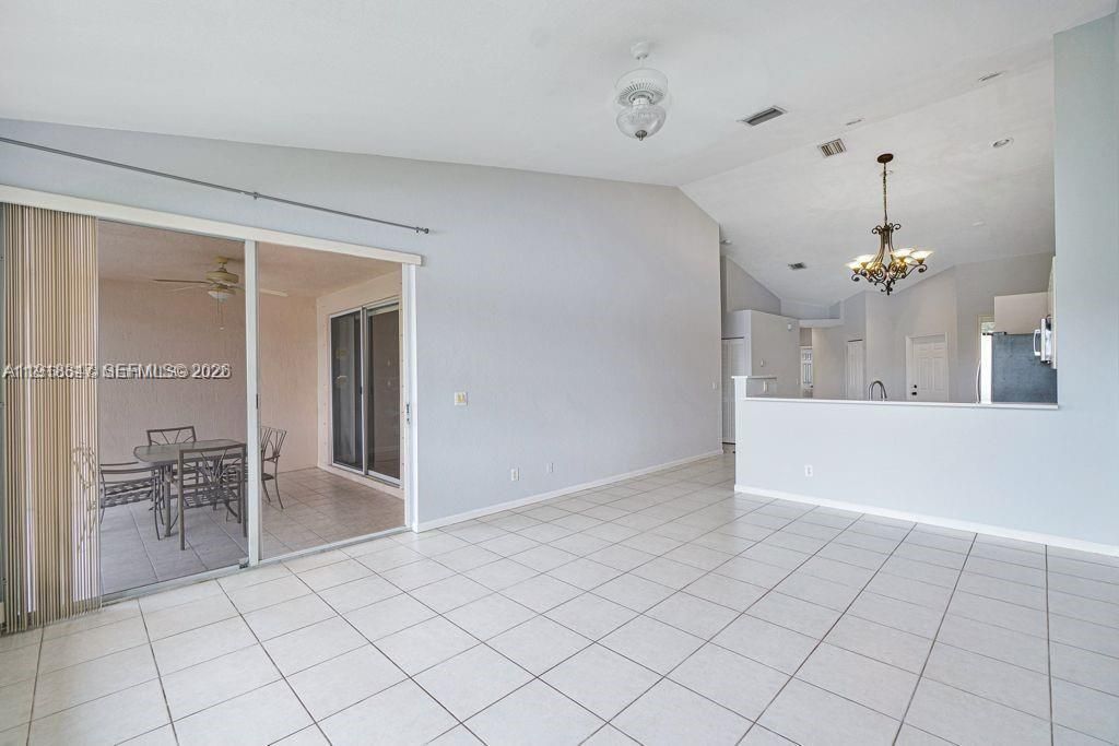 2437 S Coral Trace Cir, Unit 2437, Delray Beach, FL 33445 Photo