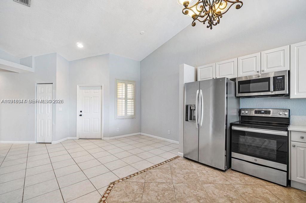 2437 S Coral Trace Cir, Unit 2437, Delray Beach, FL 33445 Photo