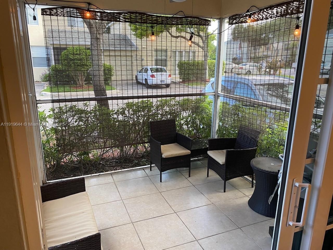 10931 Jewel Box Ln, Tamarac, FL 33321 Photo