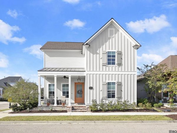 4086 Memorial Square, Zachary, LA 70791