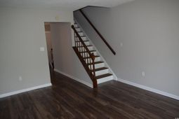 1208 Pinegrove Dr. photo 4