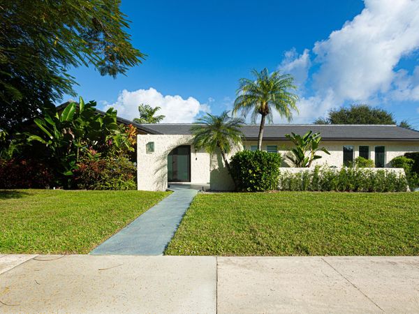 2013 Ardley Road, North Palm Beach, FL 33408