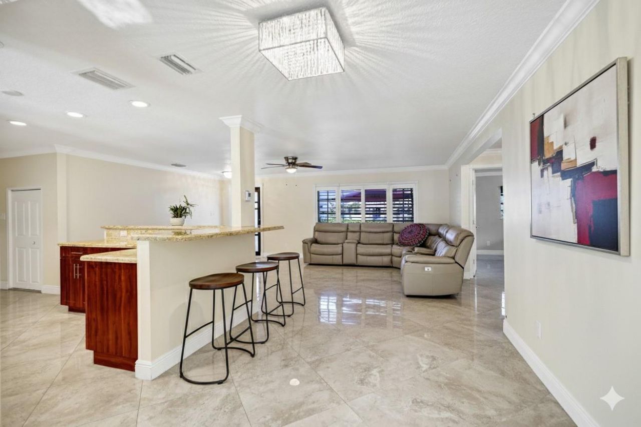 10216 NW 83rd Street, Tamarac, FL 33321 Photo