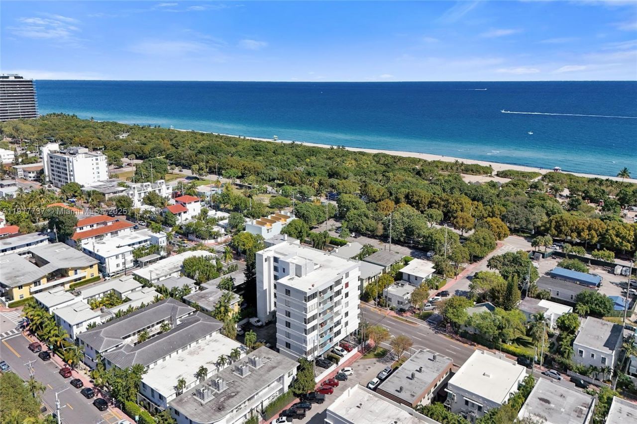 8000 Harding Ave, Unit 7F, Miami Beach, FL 33141 Photo