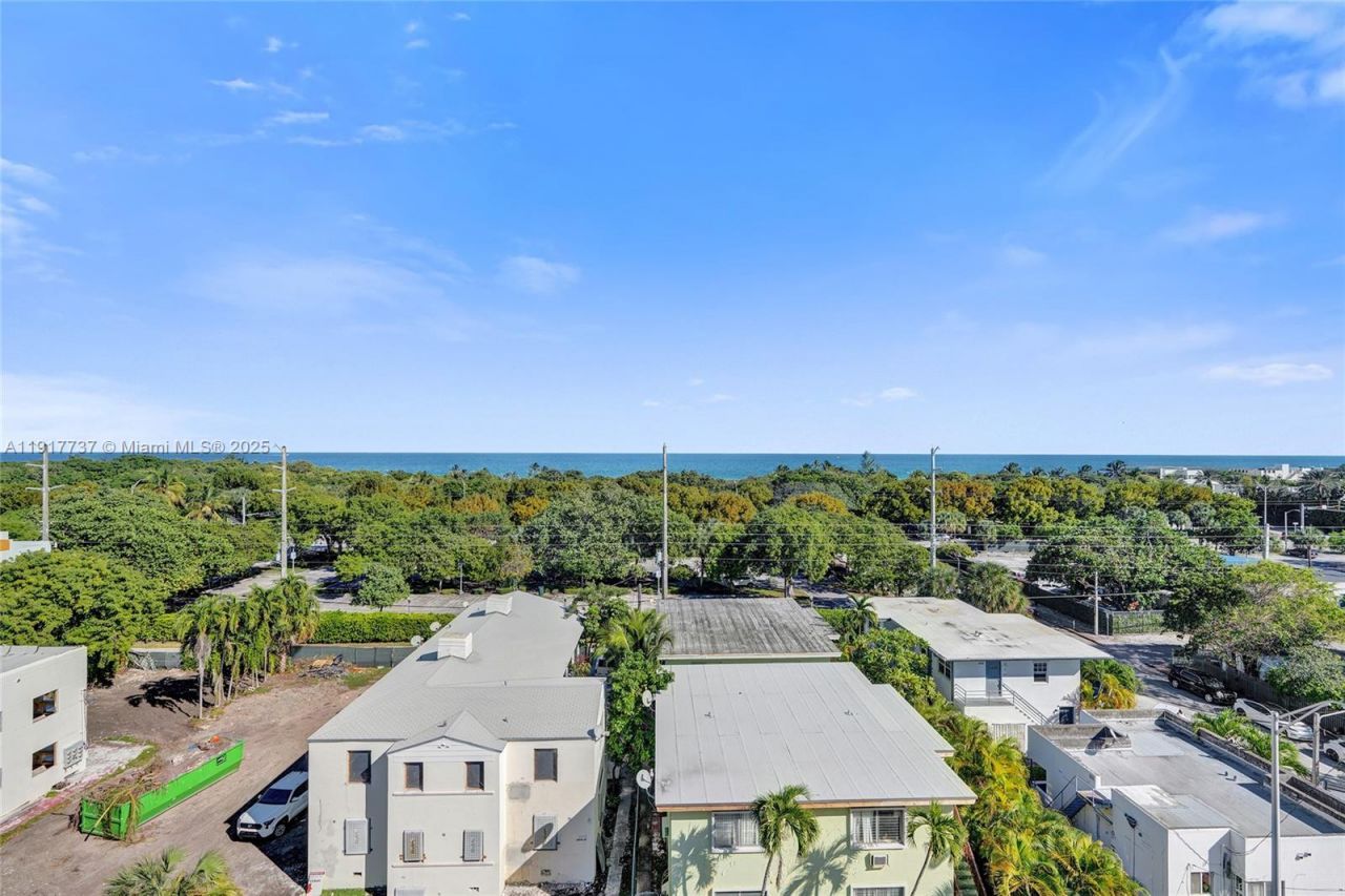 8000 Harding Ave, Unit 7F, Miami Beach, FL 33141 Photo