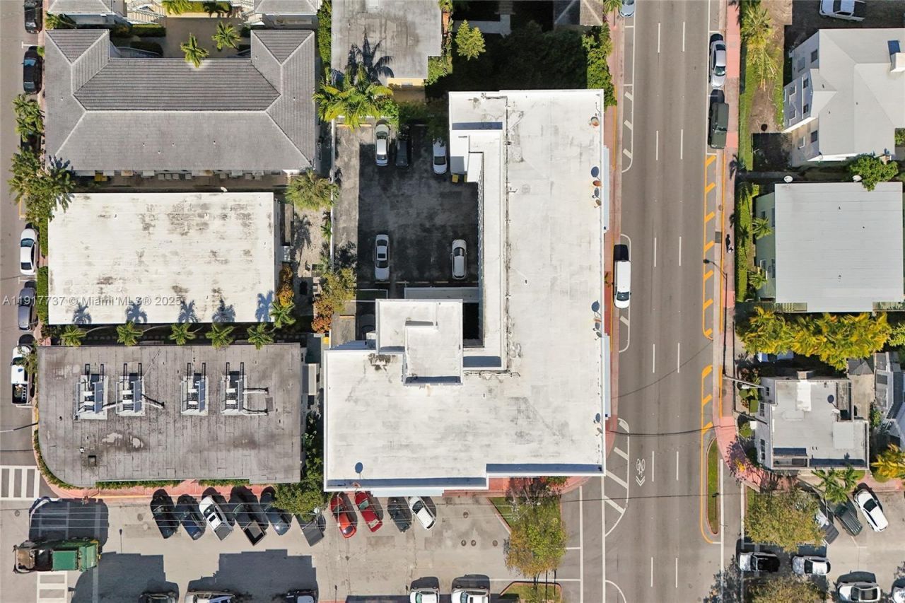 8000 Harding Ave, Unit 7F, Miami Beach, FL 33141 Photo