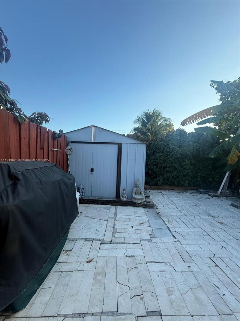 11136 SW 5th St, Sweetwater, FL 33174 Photo