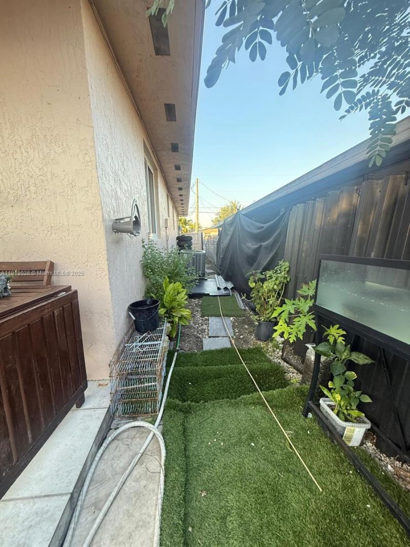 11136 SW 5th St, Sweetwater, FL 33174 Photo