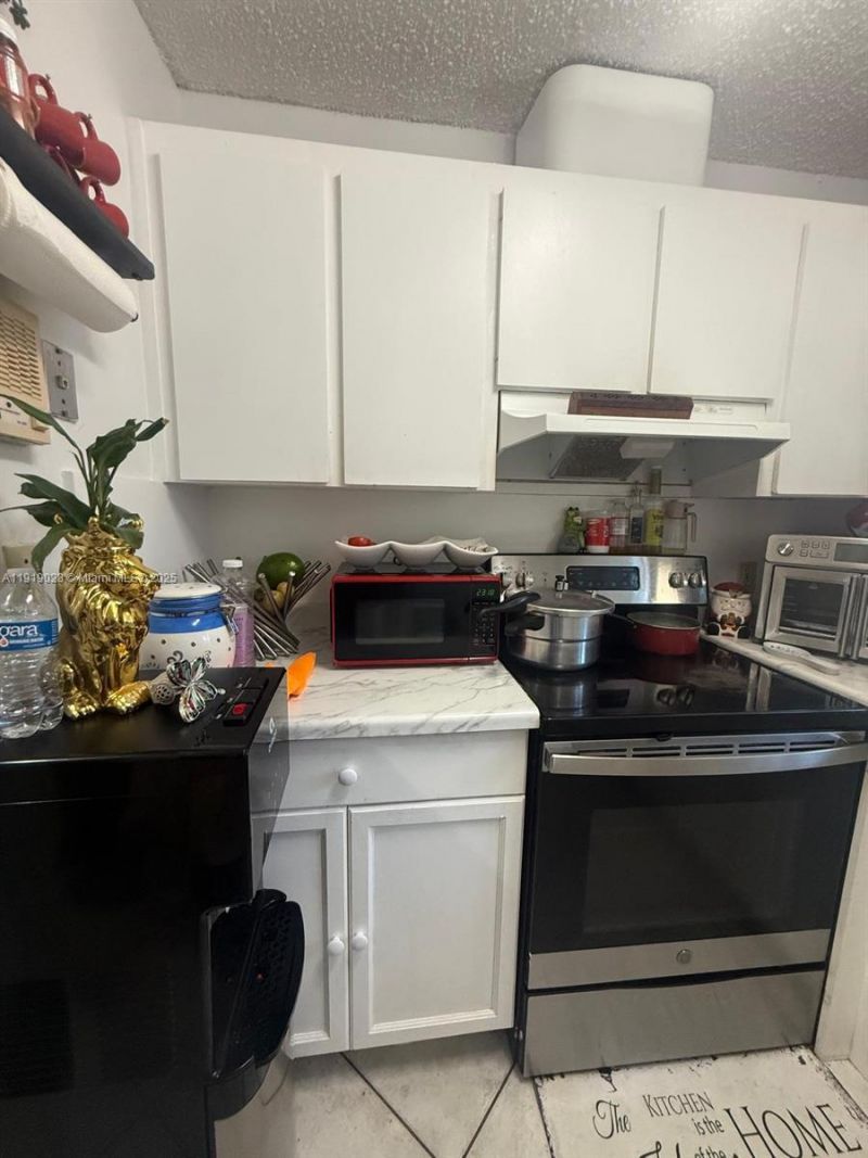 11136 SW 5th St, Sweetwater, FL 33174 Photo