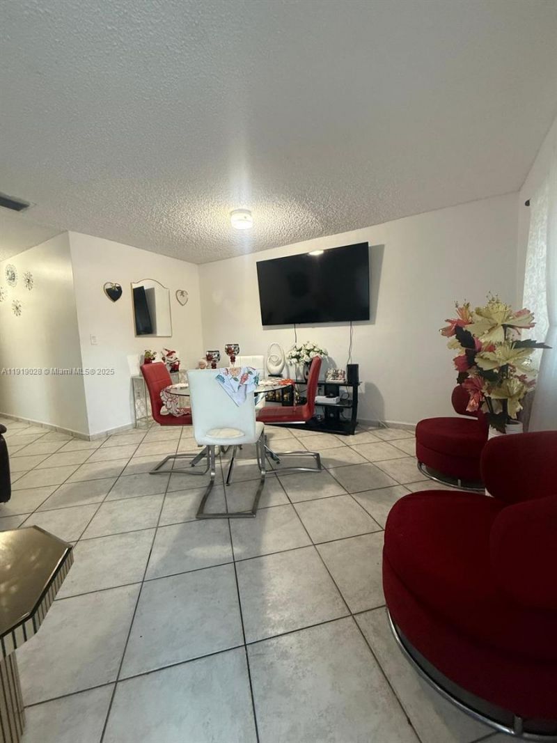 11136 SW 5th St, Sweetwater, FL 33174 Photo