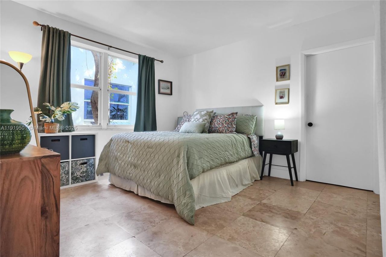 1550 Drexel Ave, Unit 208, Miami Beach, FL 33139 Photo