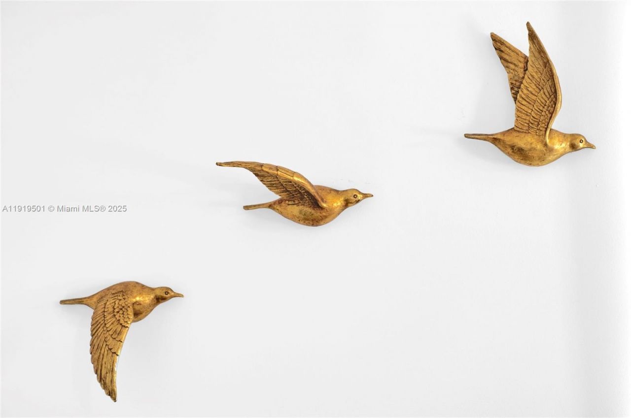 1550 Drexel Ave, Unit 208, Miami Beach, FL 33139 Photo