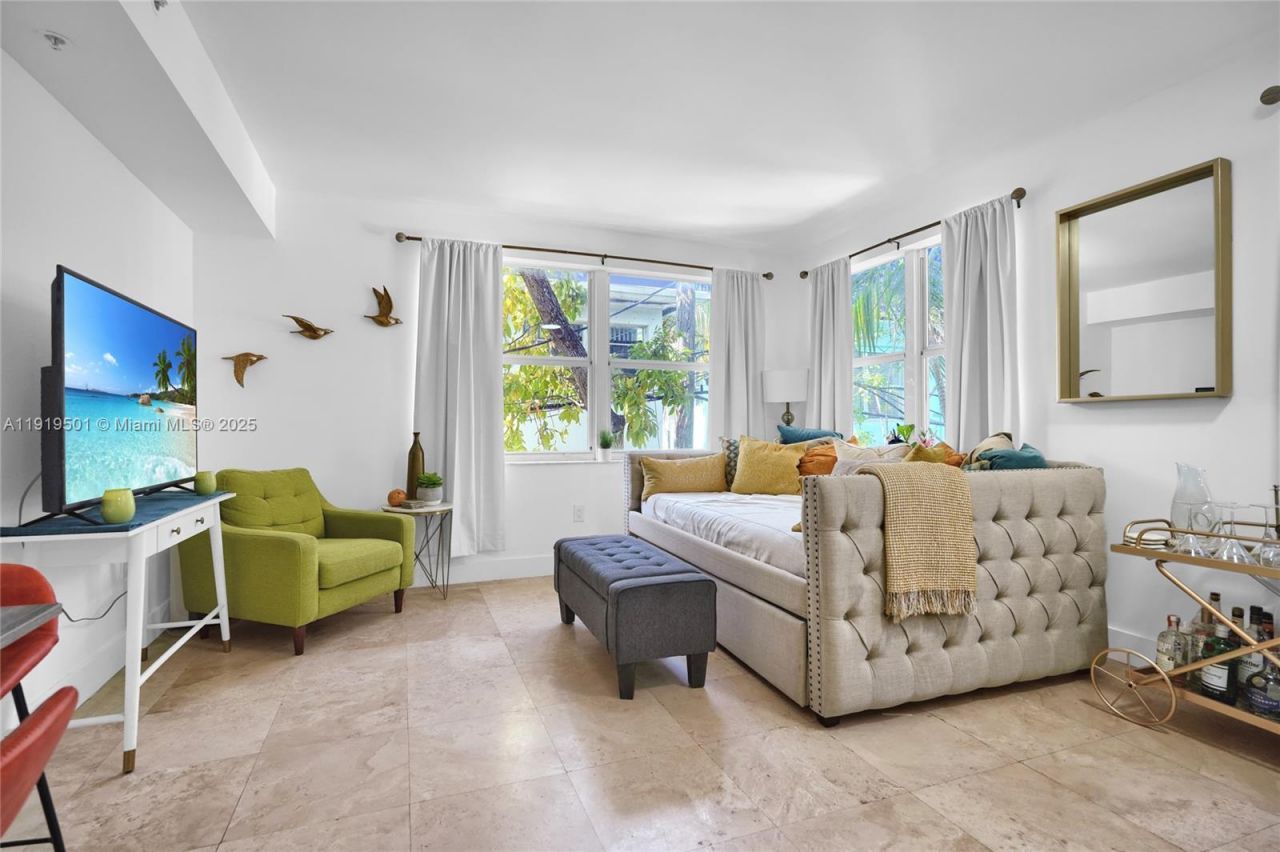 1550 Drexel Ave, Unit 208, Miami Beach, FL 33139 Photo