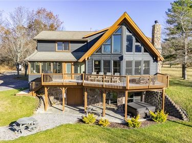 6297 S Old Bald Hill Road, Springwater, NY 14560